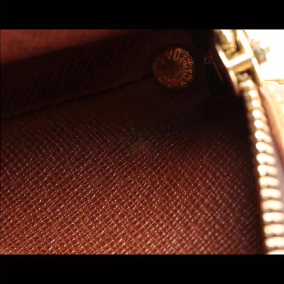 Authentic Louis Vuitton Drouot Crossbody Bag - Picture 8 of 8